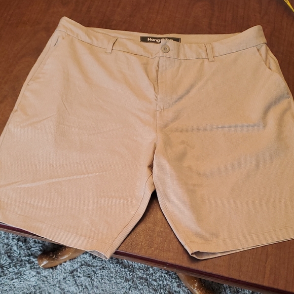 Hang Ten Men's Beige Flat Front Shorts - Picture 1 of 4